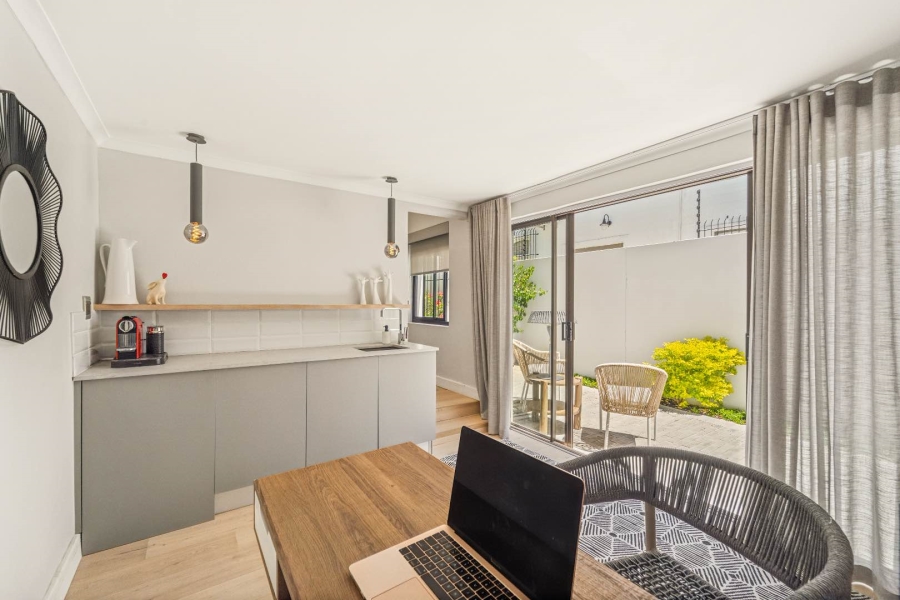 4 Bedroom Property for Sale in Tamboerskloof Western Cape